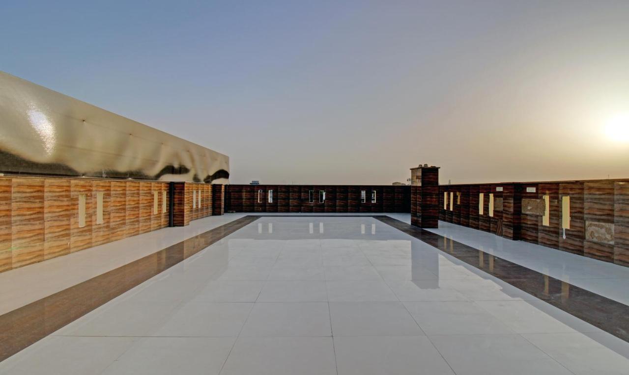 Treebo Trend Wedding Bells Kanpur Hotel Exterior photo